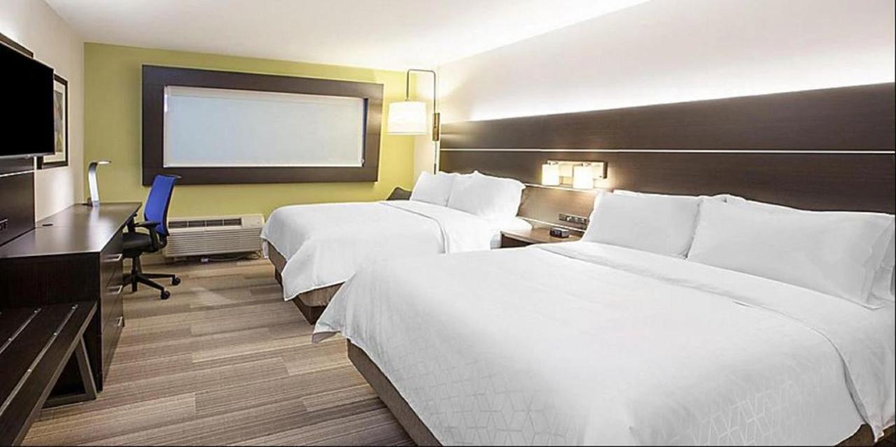 Holiday Express & - By Ihg Hotel Bardstown